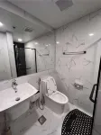 Cozy Condo Bed Space | Secure Cabinets + Wi-Fi/Parking + Full Appliances