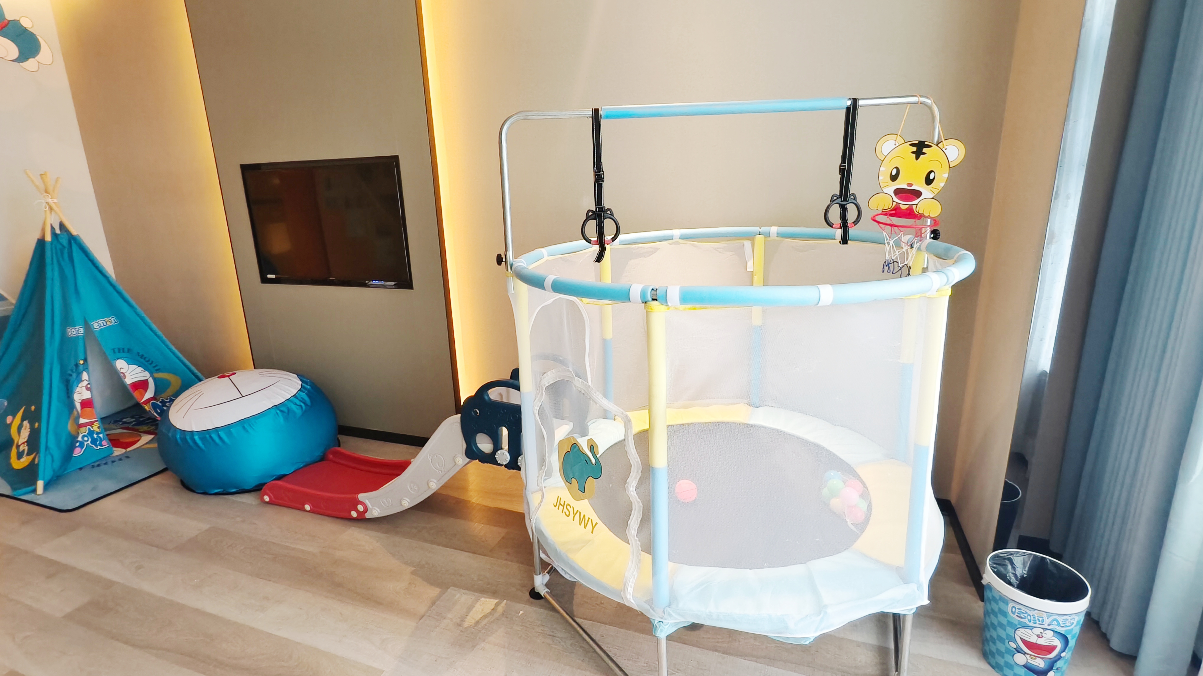 Peninsula International HotelDoraemon Theme Family Room