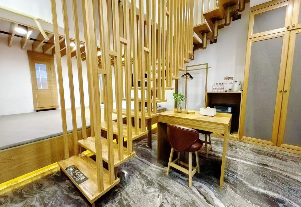 芙蓉·拾欢复式家庭房（精致睡眠+小冰箱）