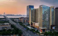 Elong Hotel (Zhanjiang Bay Bridge Branch)
