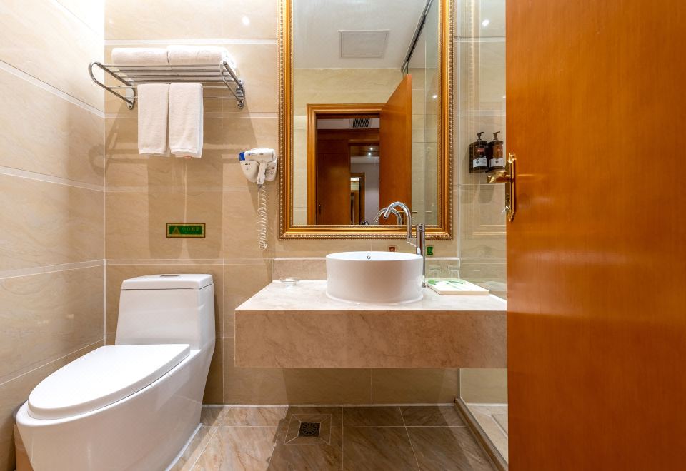 高级大床房（安静睡眠+星级床垫+公区自助洗衣房）