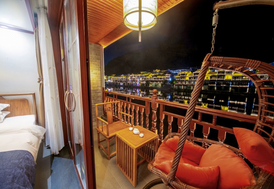 Mingchan River-View Balcony Twin Room-Large Space