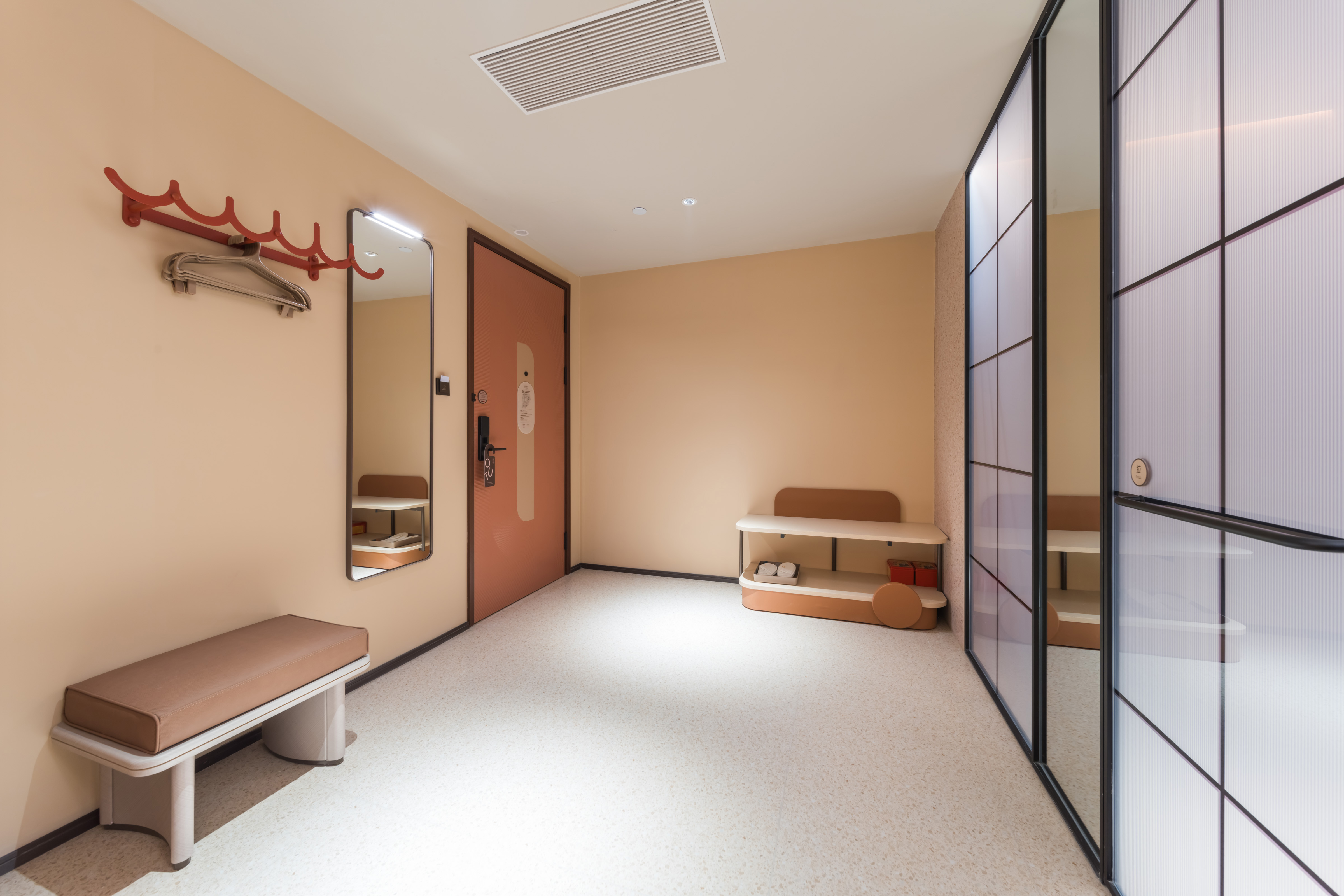 豪华套房（会客厅+超大双衞+甜橙精油）