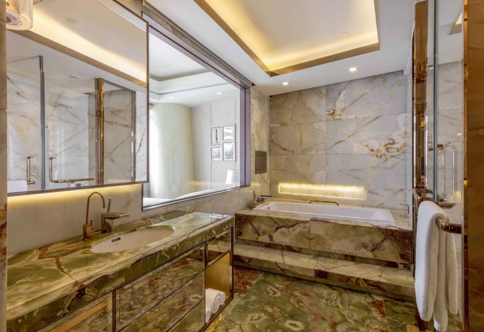 温泉·陪同大床房