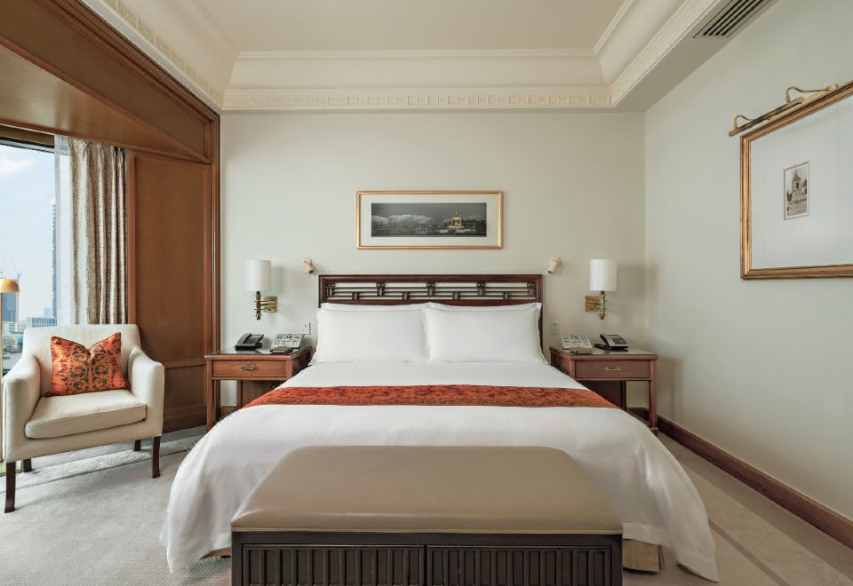 The Peninsula BangkokDeluxe King Suite
