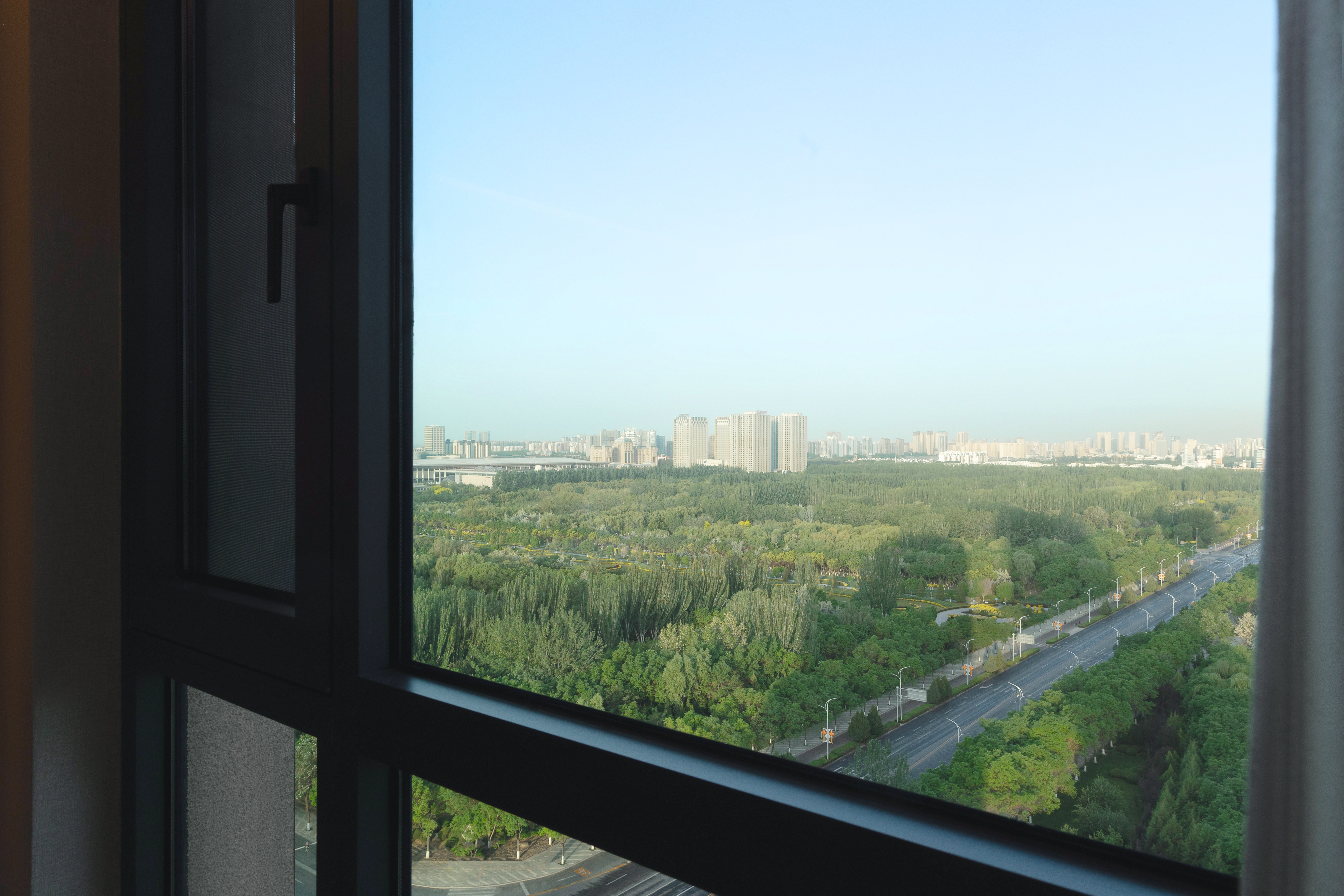 依云观山大床房