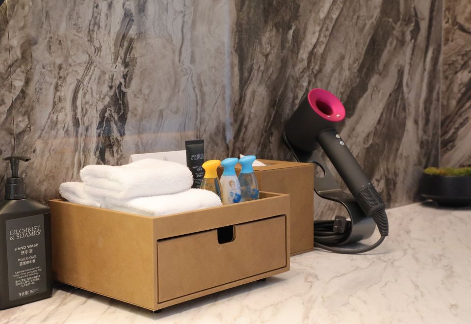 Sheraton Taizhou HotelLuka's Field Journal Family Twin Room