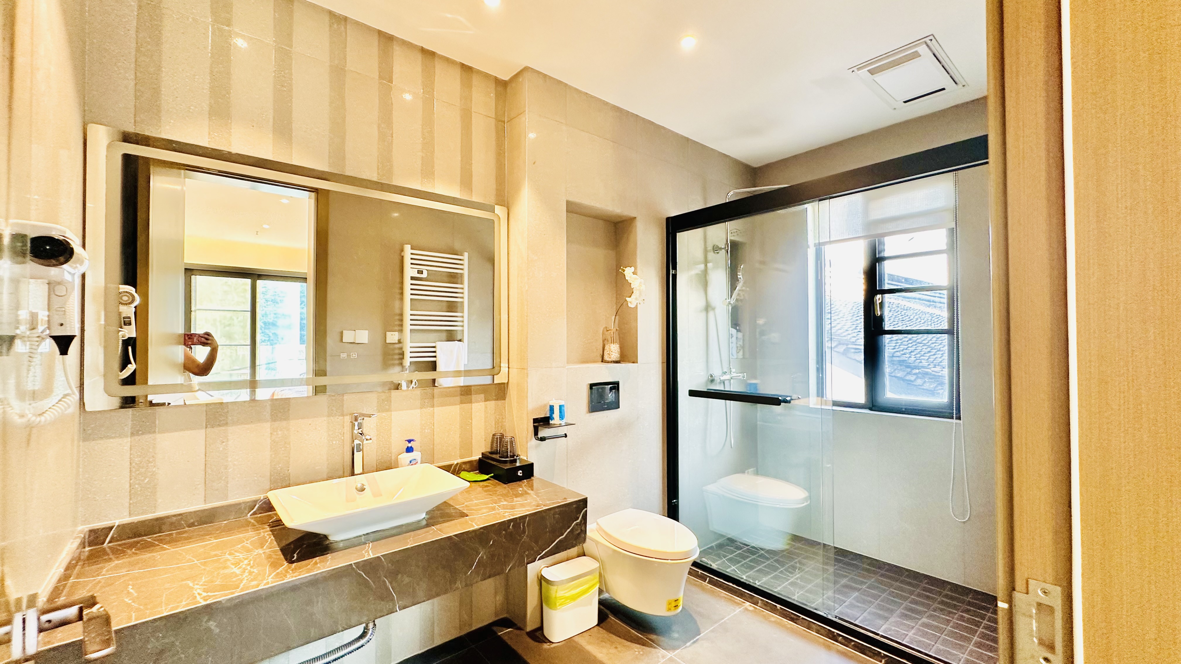 揽月·亲子房（阳台+山景+投影+独立衞浴）