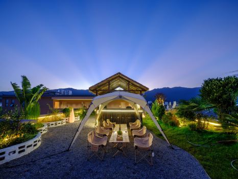 Yunshanli • Baisha Yi | Sky Coffee Bar Snow Mountain Scenic Luxury Vacation Boutique Stay