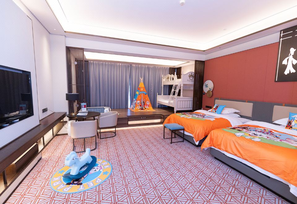 行政温泉亲子四床房（带上下铺）