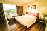 Court Meridian Hotel & Suites