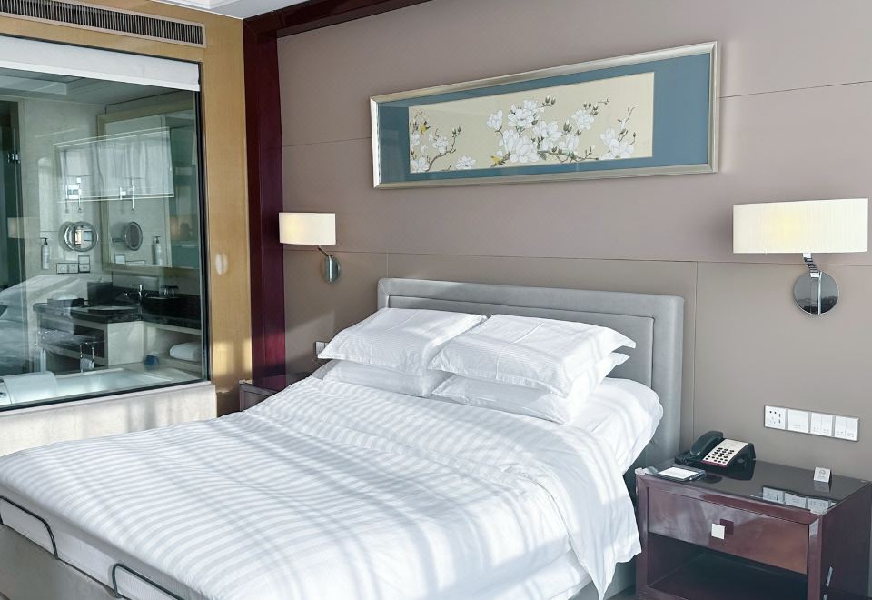 Wanda Realm TaizhouExclusive Smart Sleep Double Bed Room (with Zero-Pressure Mattress + Adjustable Massage Bed)