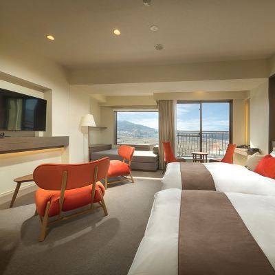 グランビュージュニアスイート（洋室）／富士山眺望 富士山温泉 ホテル鐘山苑 クーポン