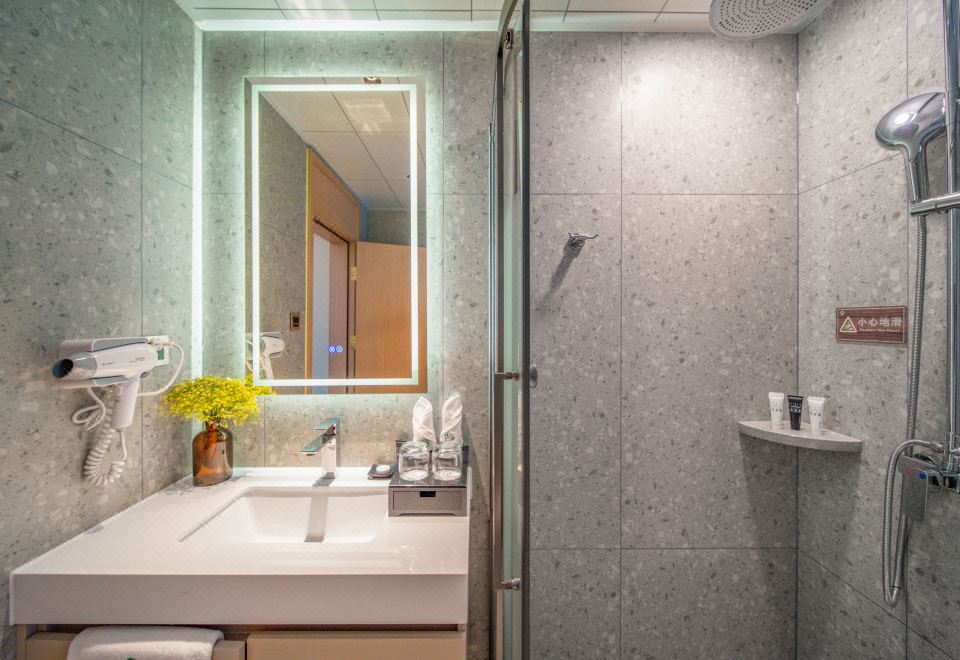 悦泉居两房一厅温泉套房I独立泡池