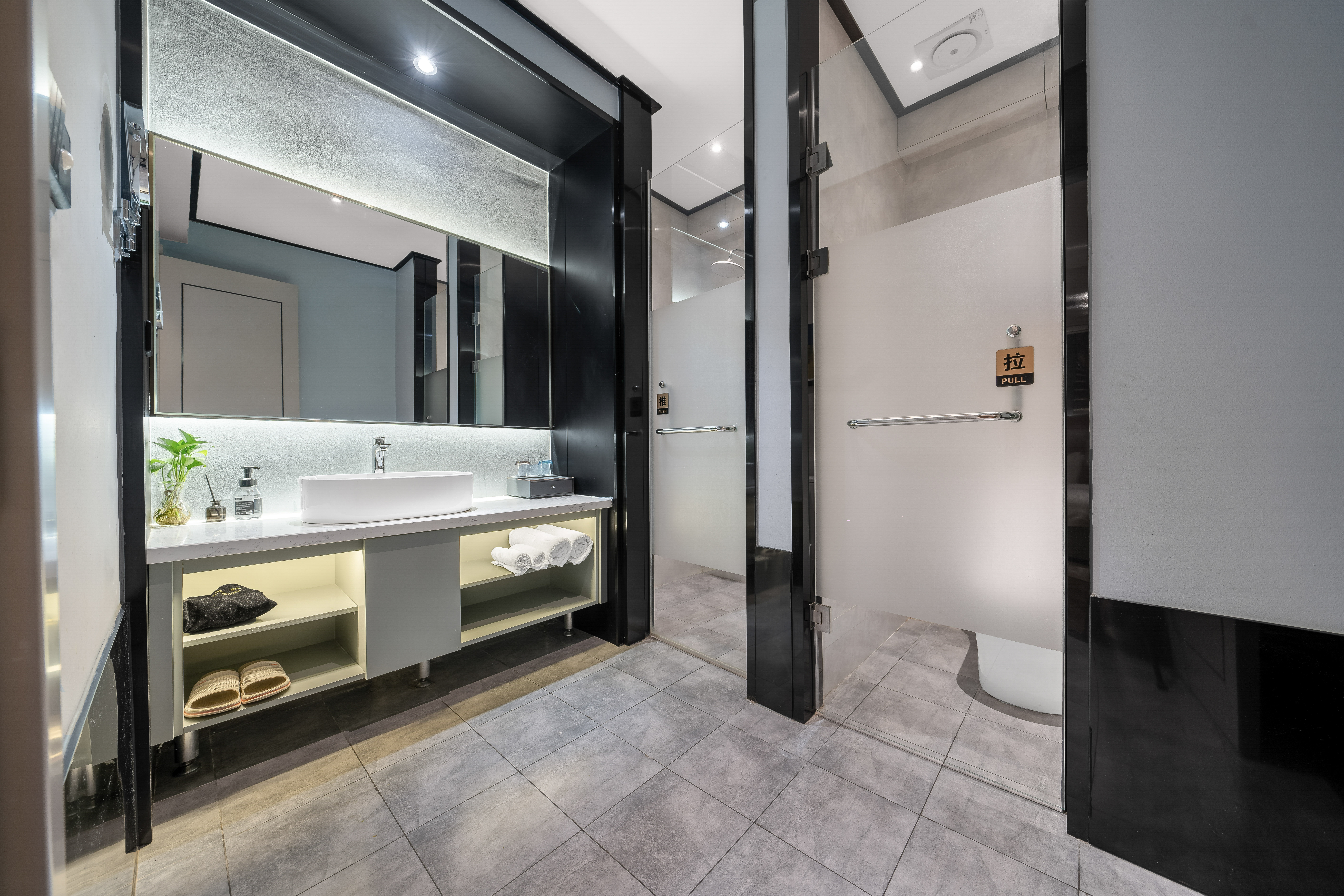 轻奢三人间【智能马桶+腿足按摩器+逸安砖隅乾湿分离】