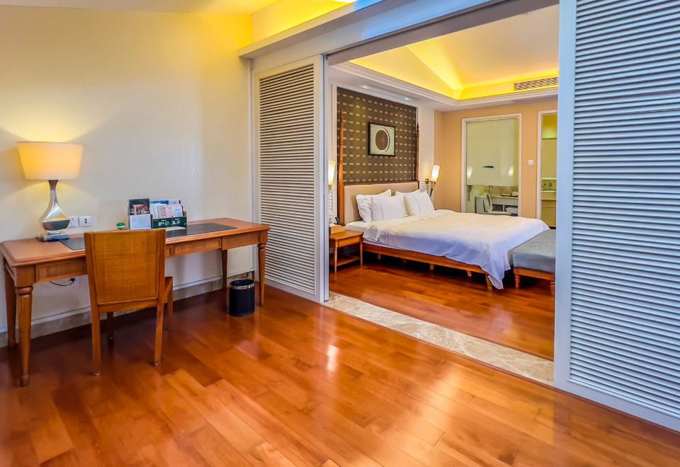 观星套房-玻璃天窗-泡池观星-大客厅