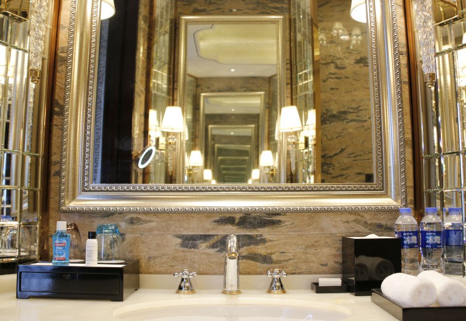 总统套房（超大会客厅+迷你厨房）