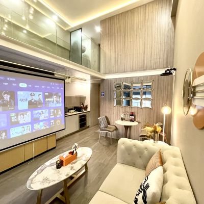 電動麻將·百吋屏幕唱K·莫寧·現代輕奢風·三室LOFT 珠海莫寧民宿優惠