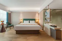 Dragon Bay Natural Hot Spring Resort