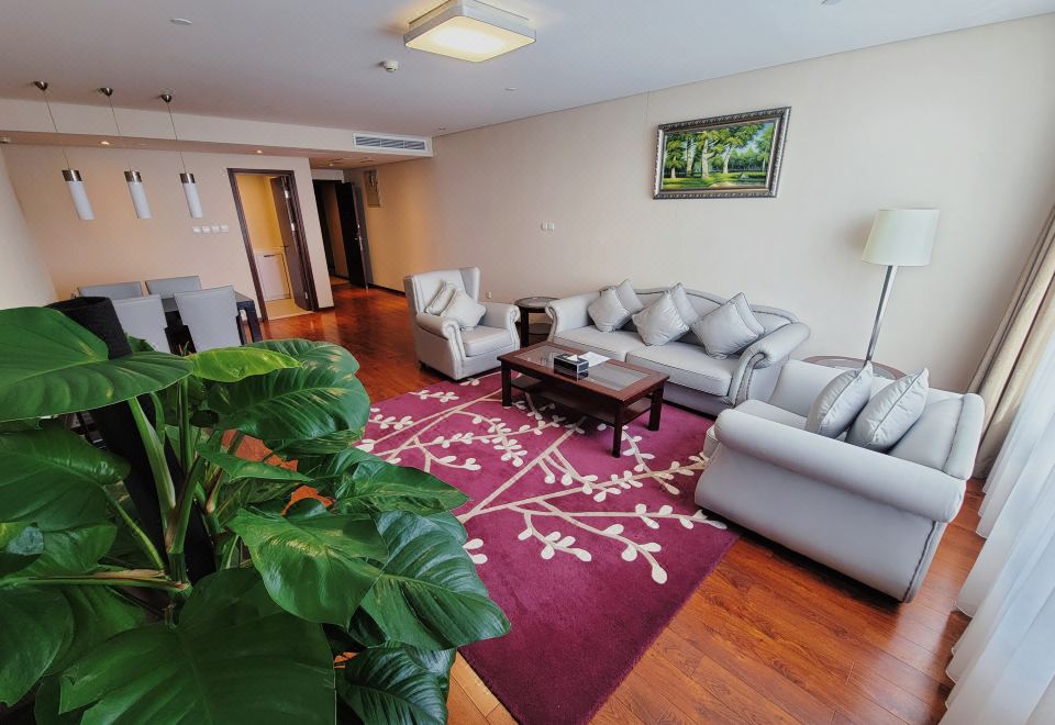 Hua Bin International HotelSuperior Suite - With View