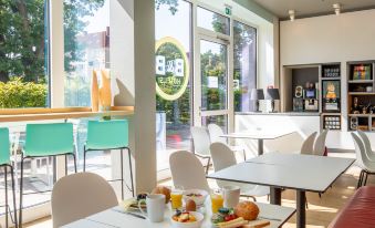 B&B Hotel Hamburg-Nord - Housity