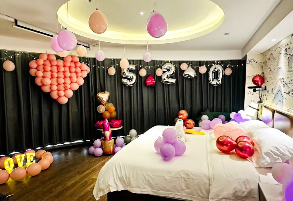 Ramada Encore hotel guangzhouCouples' Suite