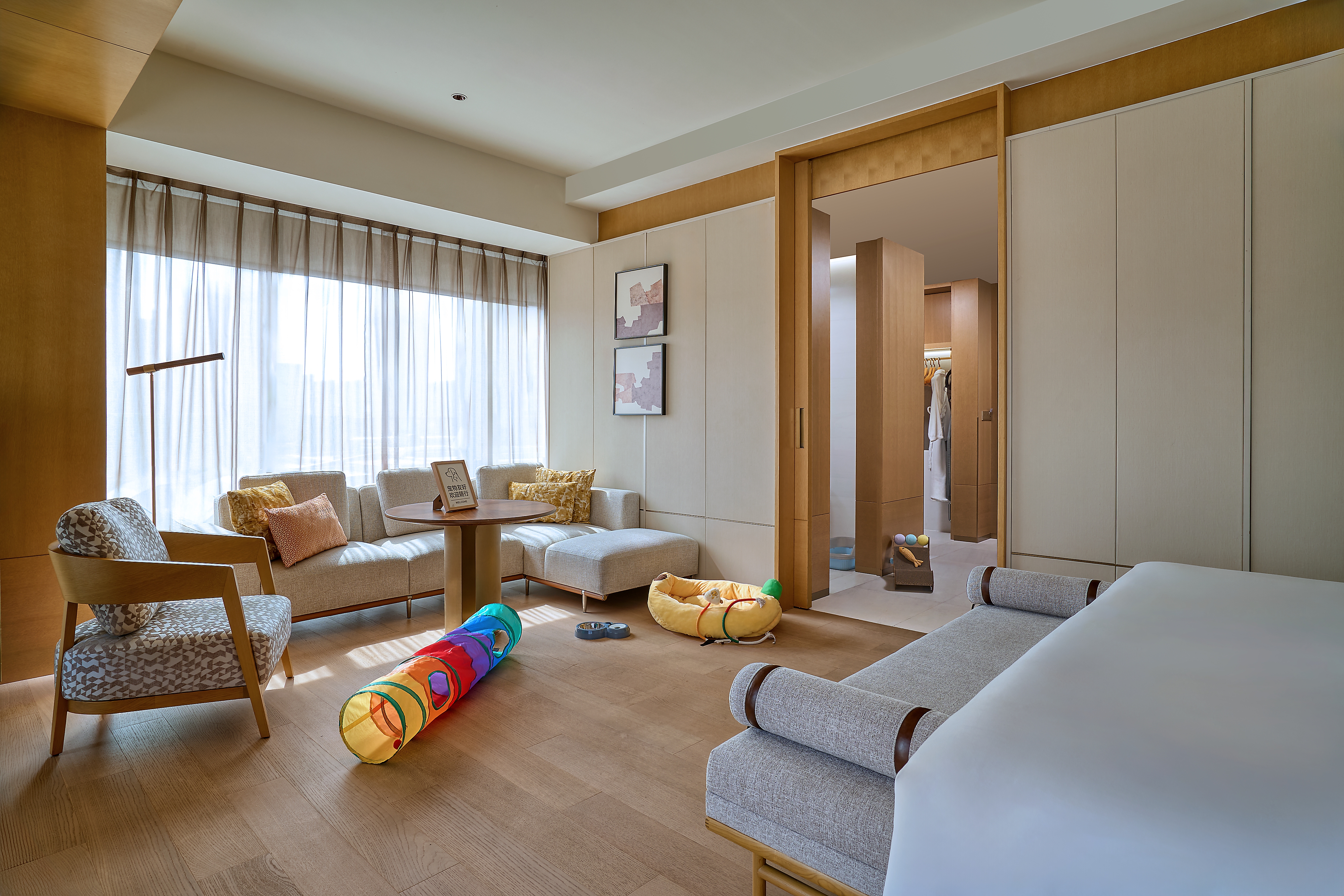 宠物阳台豪华大床房