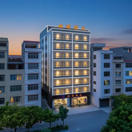 LUODING Baili Hotel