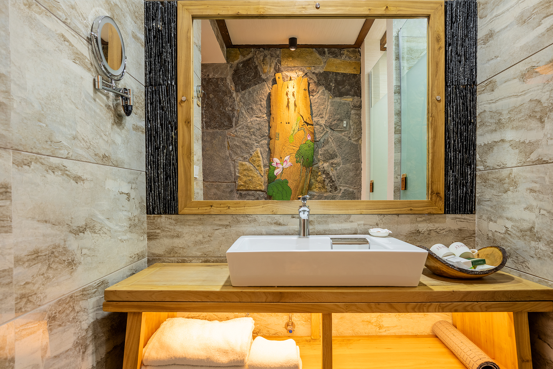 Bo Lian Chen Inn花园豪华大床房