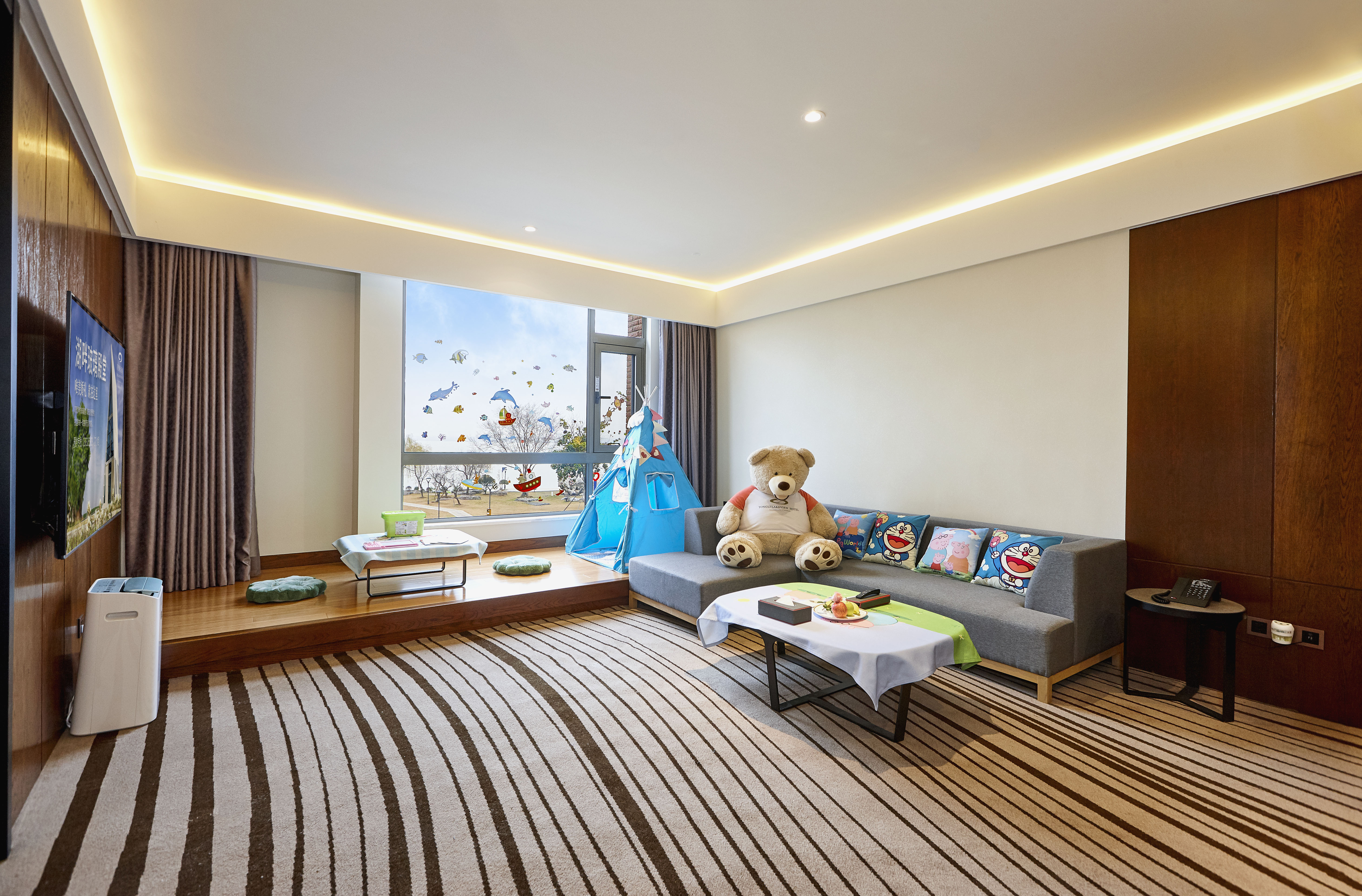 歡樂親子湖景套房