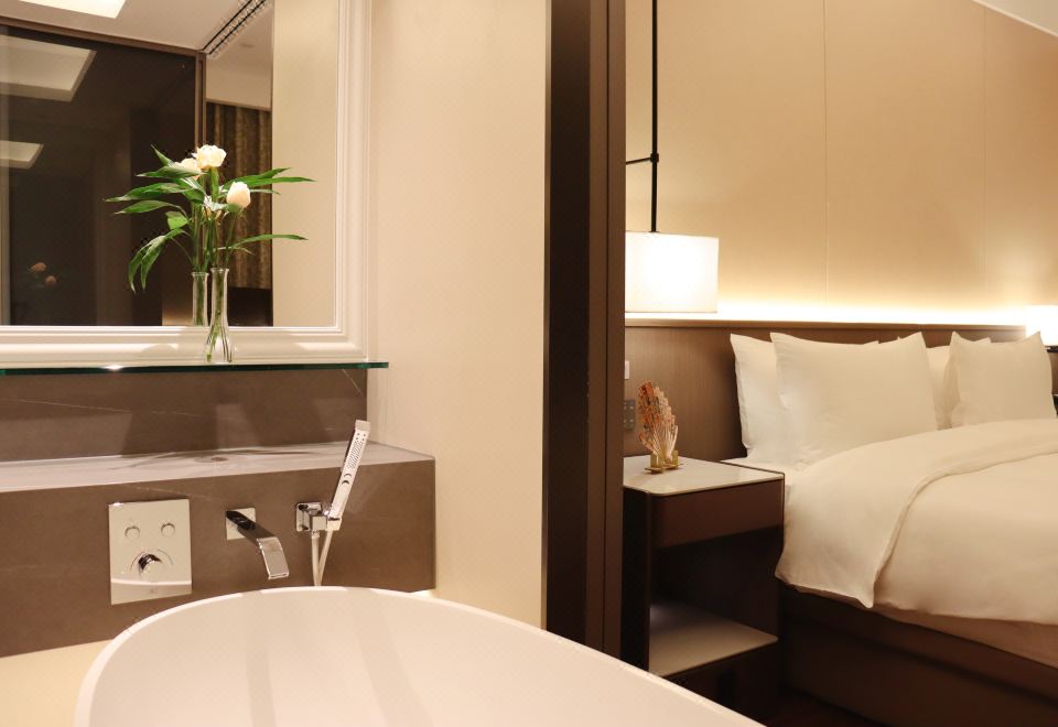 Executive Suite