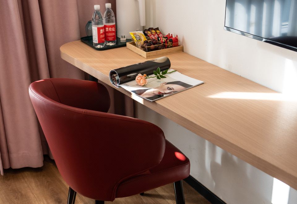 Morning·聽海輕奢大床房