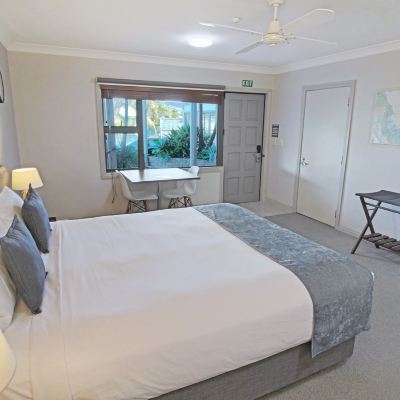 Deluxe Studio Whangaparaoa Lodge Auckland Promo Code