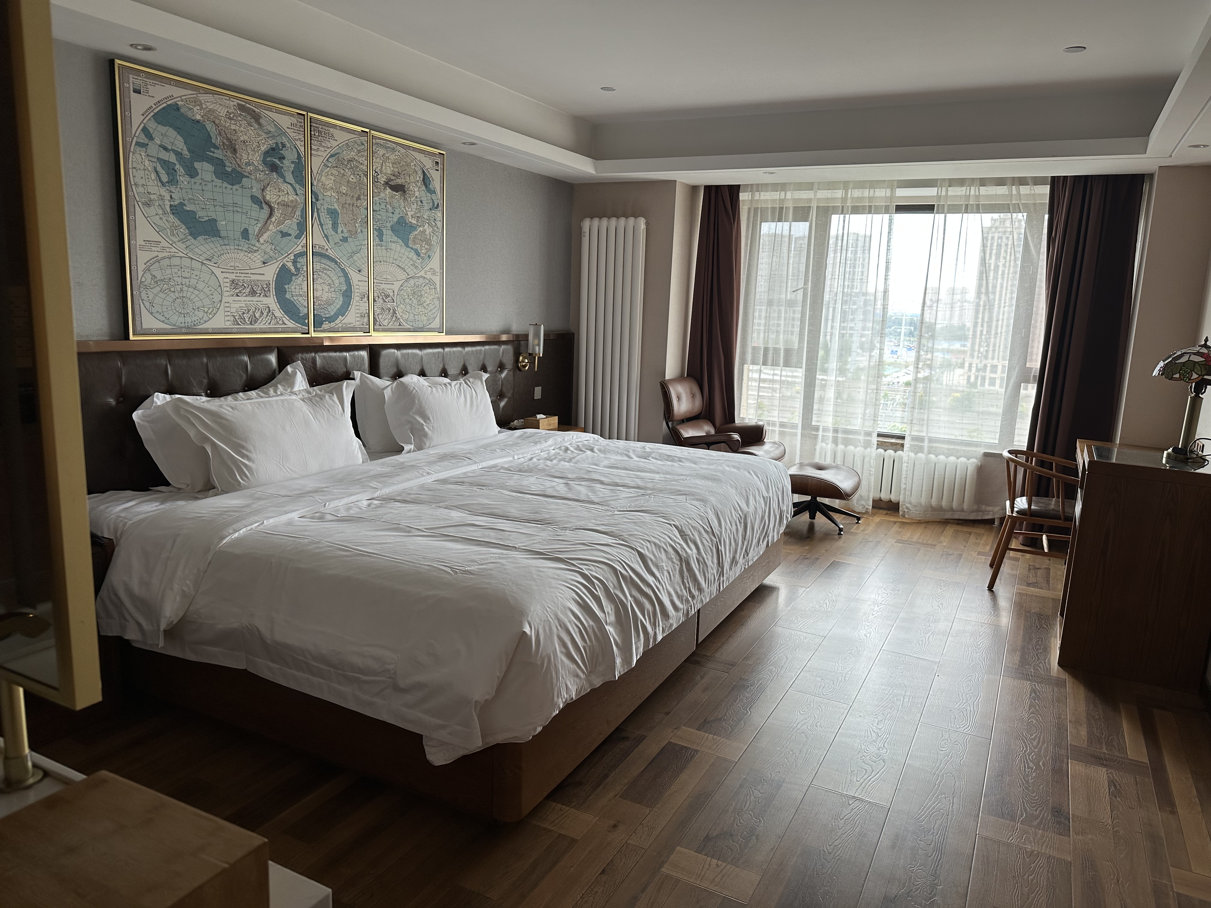 商务大床房（超大床）
