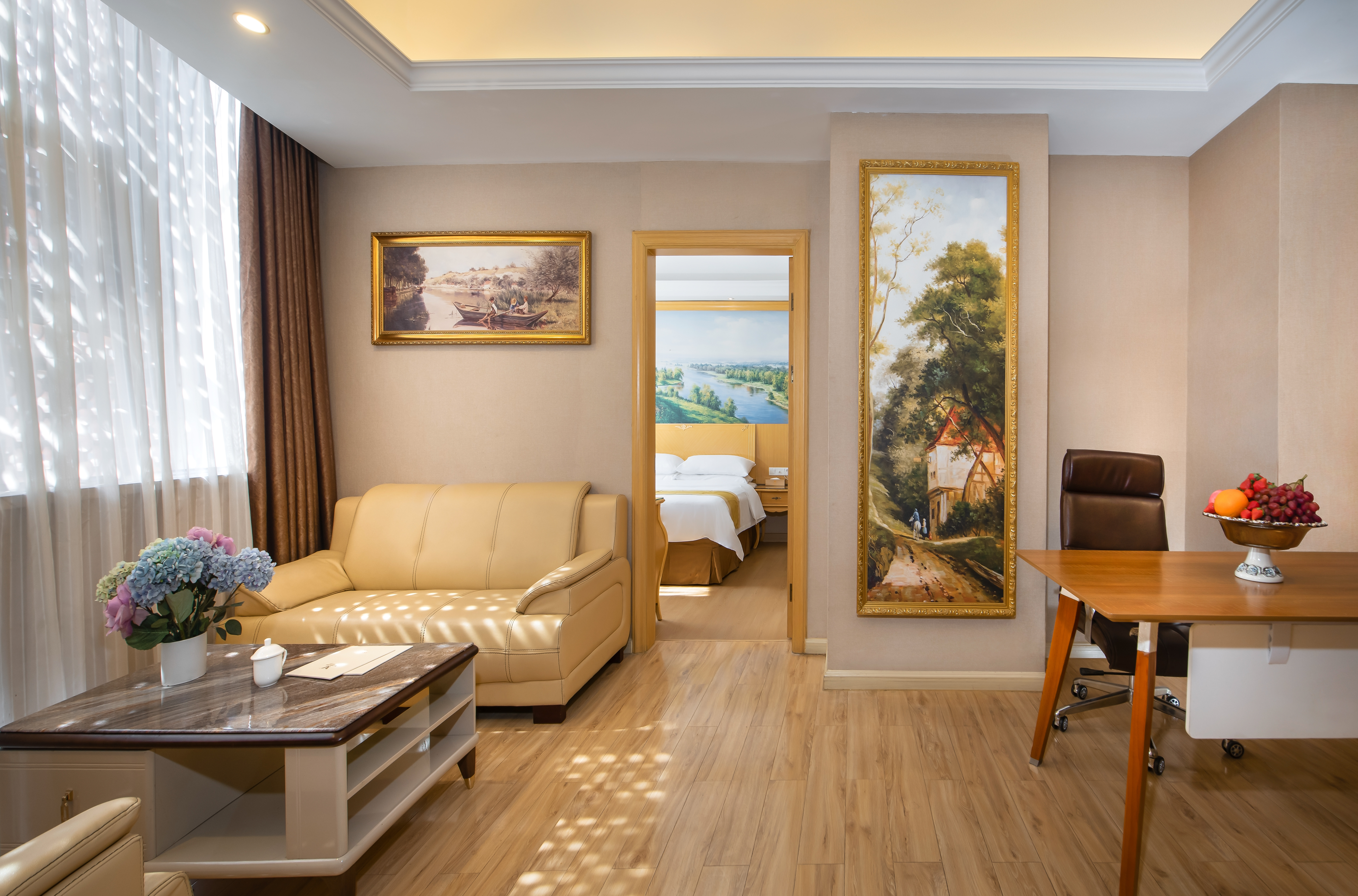 行政套房（一房一厅丨会客办公丨冰箱）