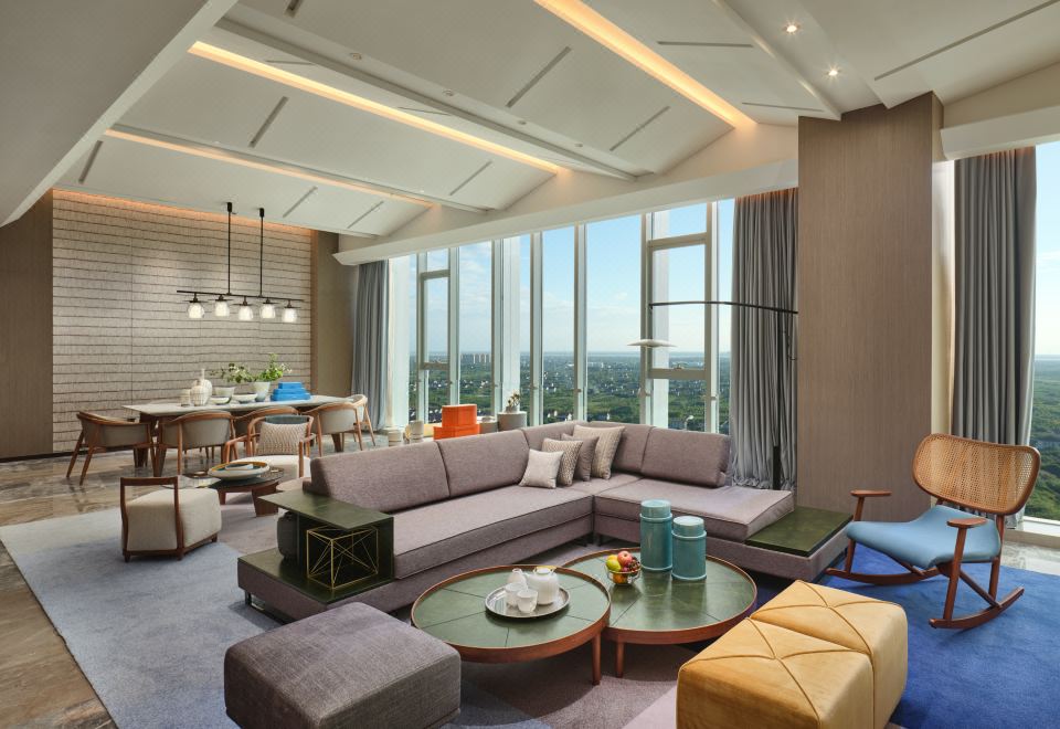 Crowne Plaza QidongPresidential Suite