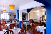 Henson Hotel