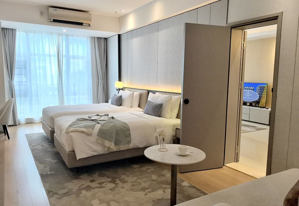 Somerset Haizhu Centre GuangzhouDeluxe Three-Bedroom Suite (Washer Dryer + Kitchen + Two Bathrooms)