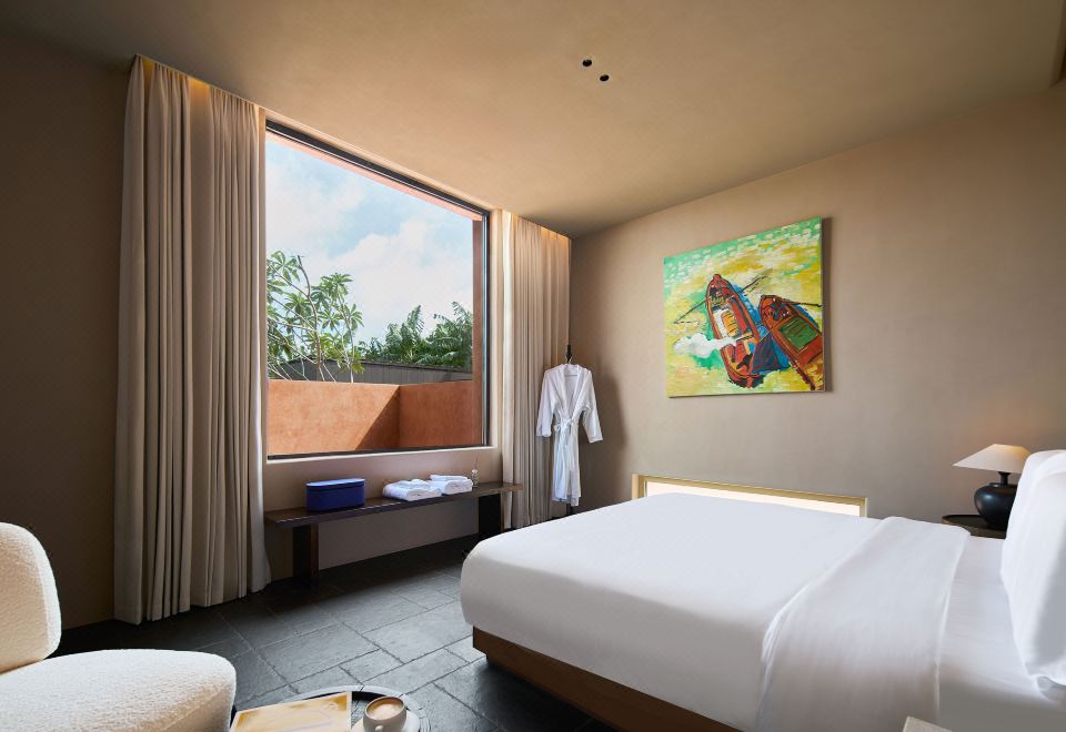Suite - Courtyard-View (Double Bed) (Pool)