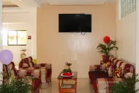 RedDoorz @ LS Suites Poblacion Culasi Antique