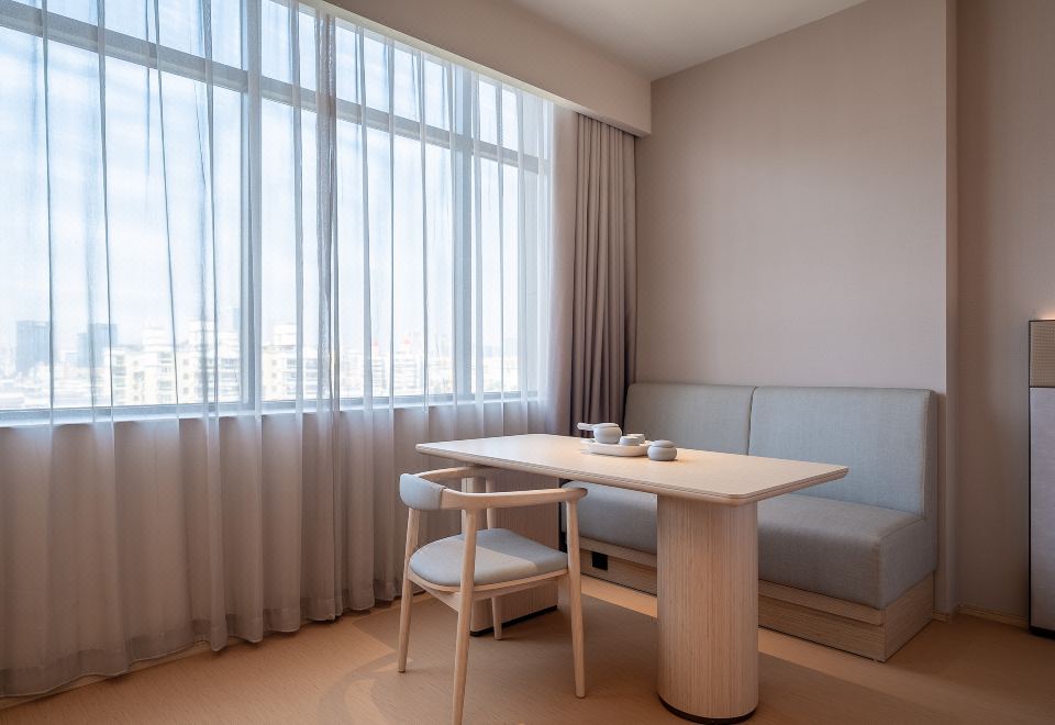 JI Hotel (Gangchang Road Branch Zhuhai Station)Superior 2-bed Room