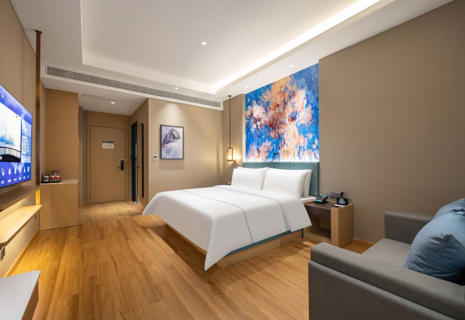 靜逸大床房（零壓床墊+手機投屏+智能客控）