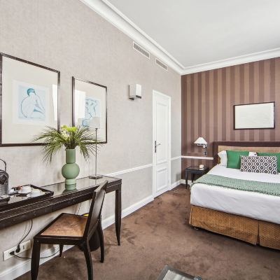 Communicating Rooms Victoires Opera Paris Promo Code