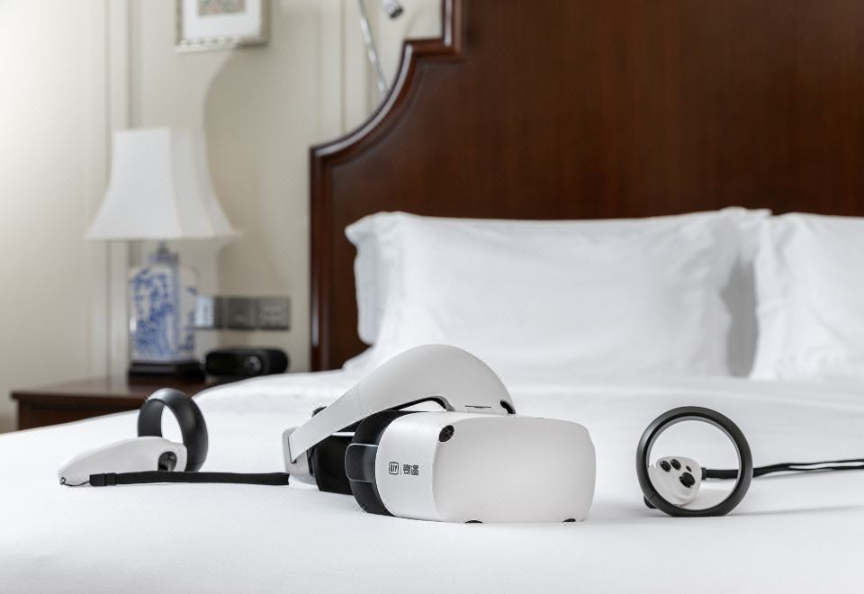 朗廷视界VR豪华大床房（观影+游戏）