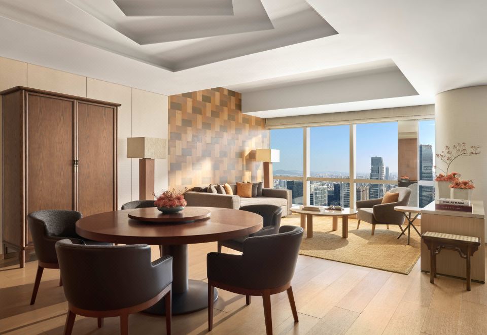 廣州塔景觀行政套房（特大床）