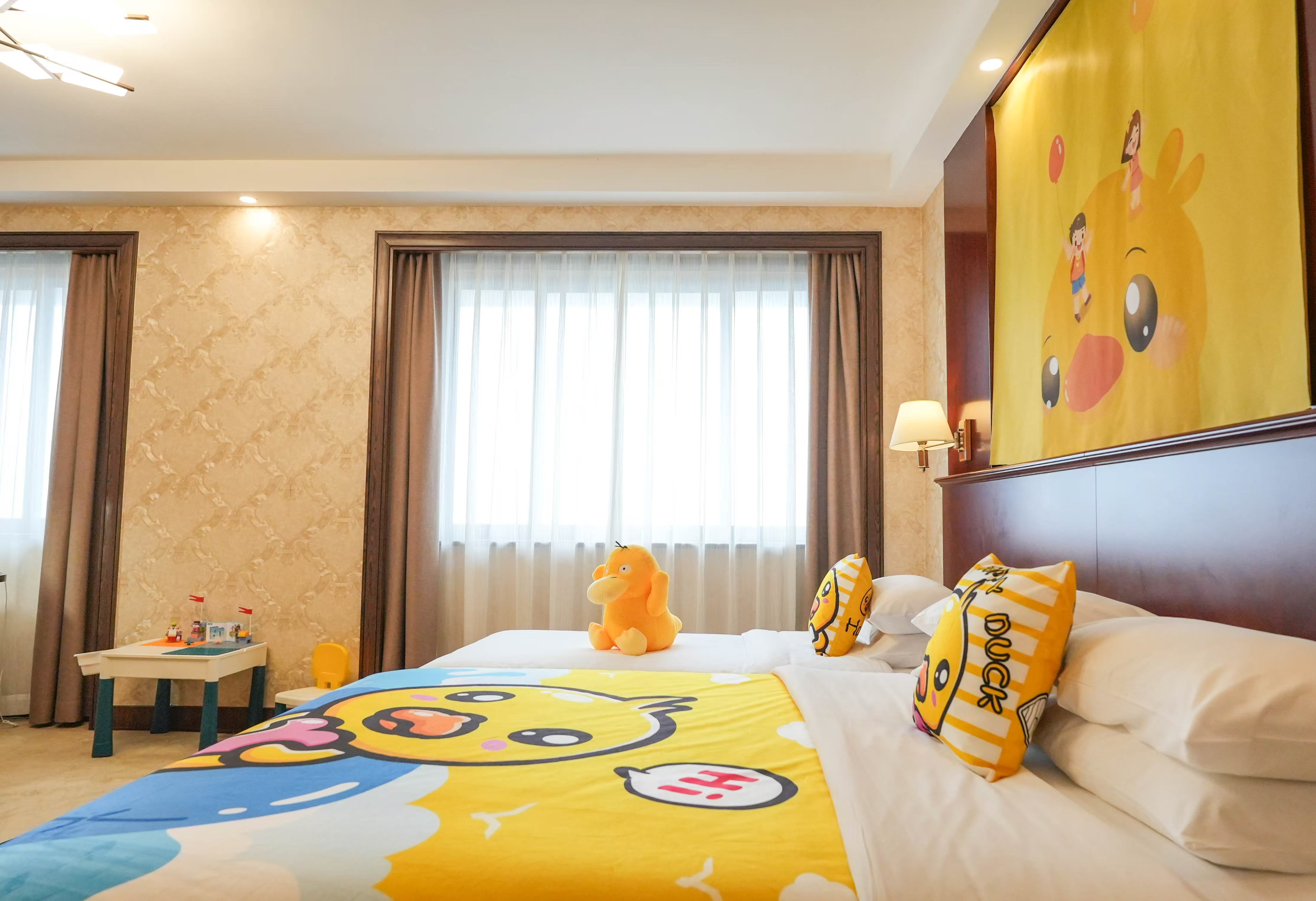 小黄鸭主题亲子房