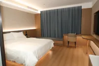 Senlan Hotel (Mancheng Huiyou Shopping Plaza)
