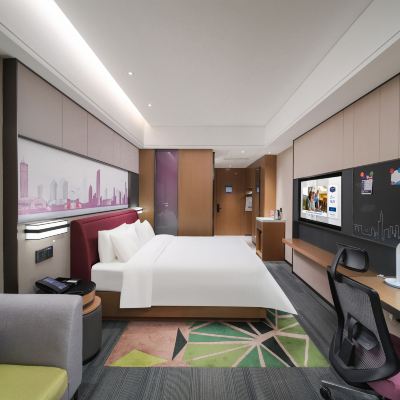 舒適大床房（美國舒達床墊+移動書桌） 深圳龍華清湖希爾頓歡朋飯店優惠