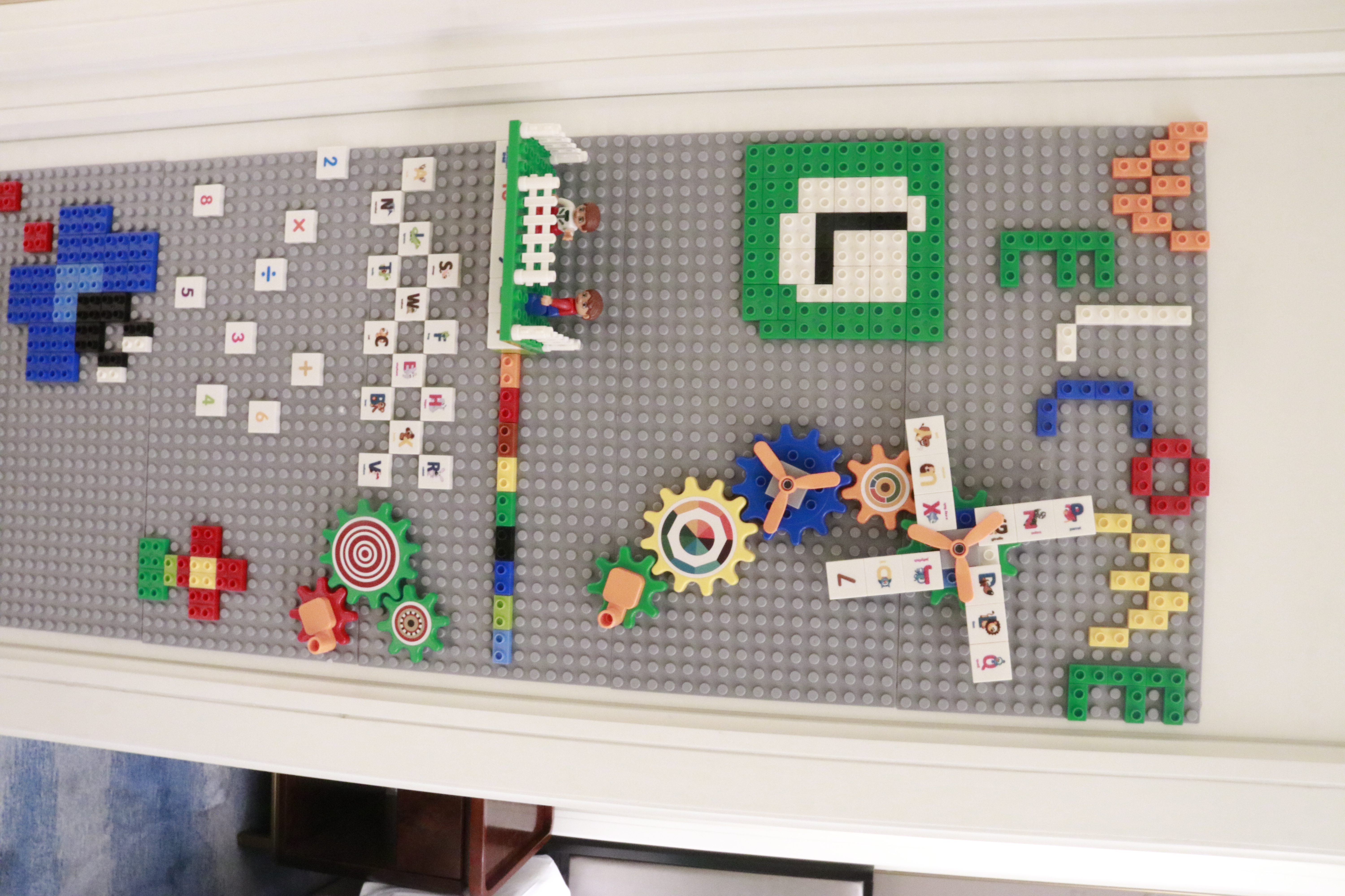 霸王龙亲子主题大床房