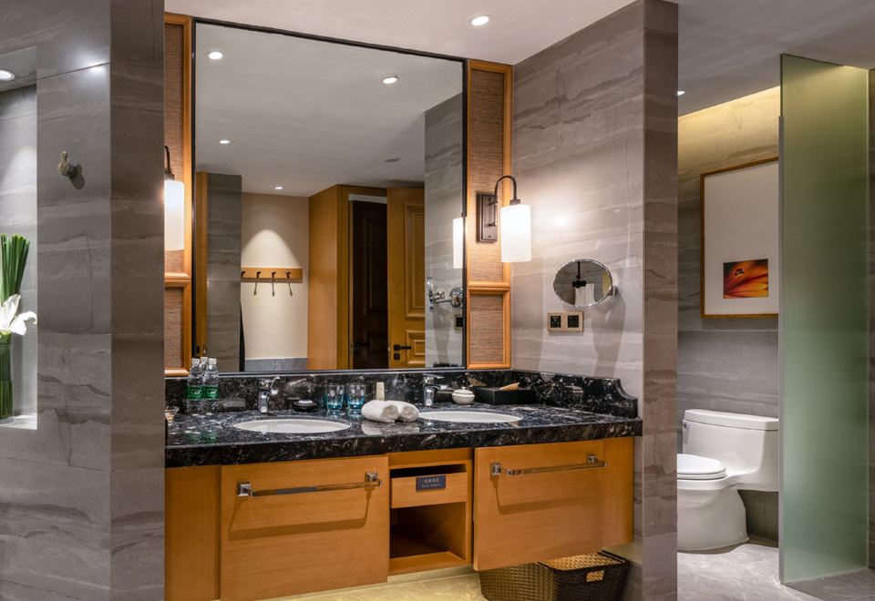 馨悦楼大王峯山景套房（新楼）